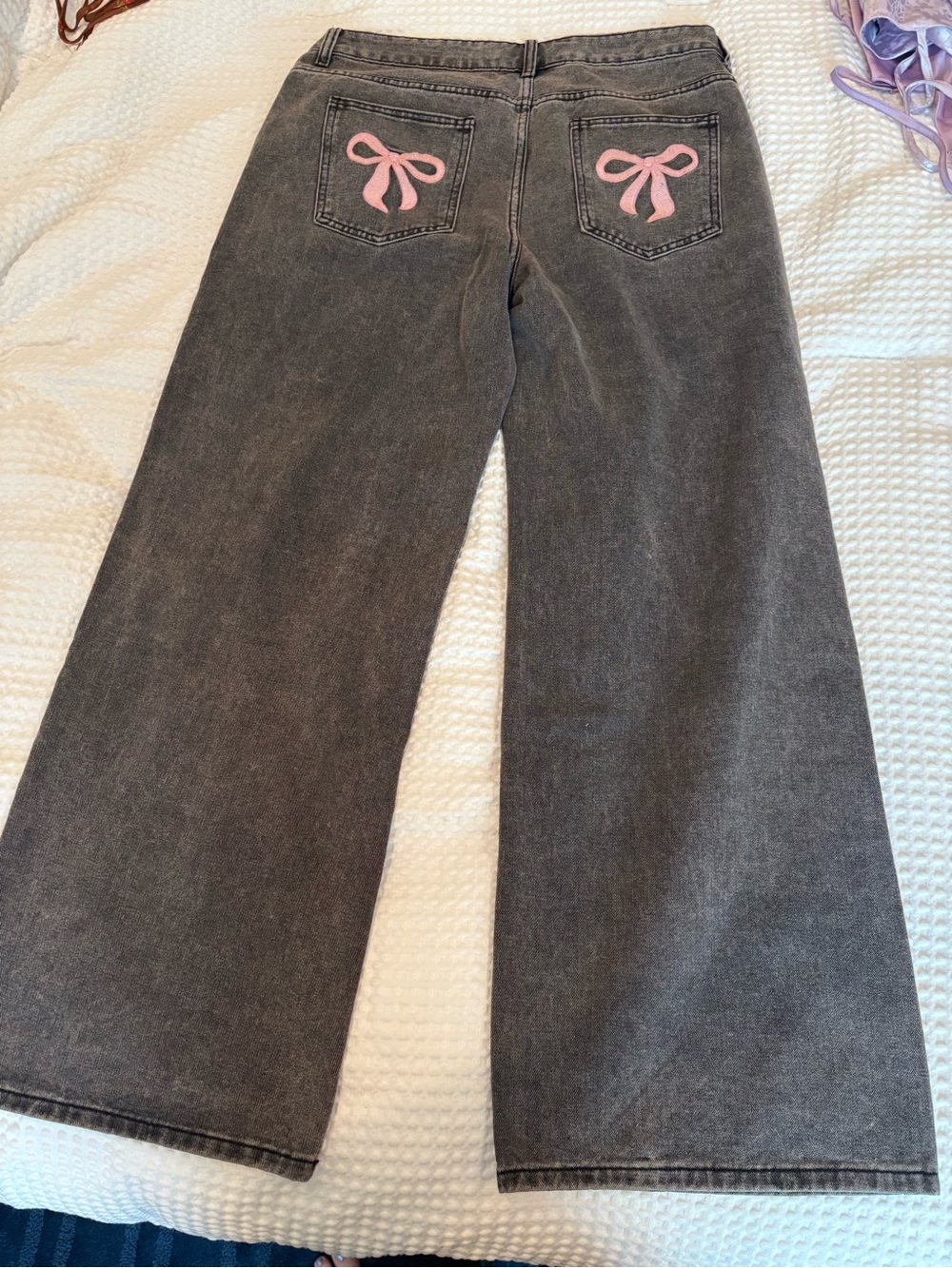J for Justify Women's wide leg Jeans in Washed Black with pink bows